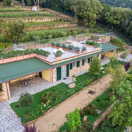 Prázdninový dům Borgo Dell'uccellaia - Smeraldo