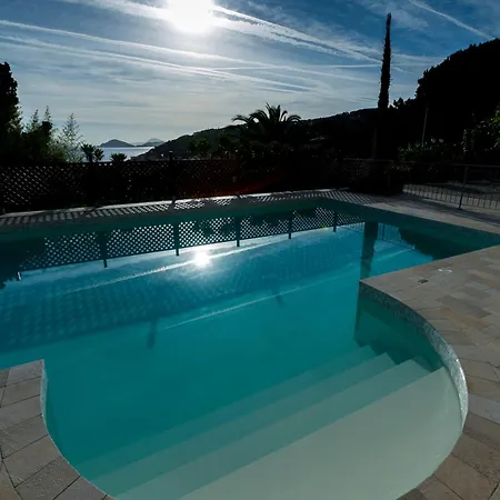 Borgo Dell'uccellaia - Smeraldo * Marciana Marina (Isola d'Elba)