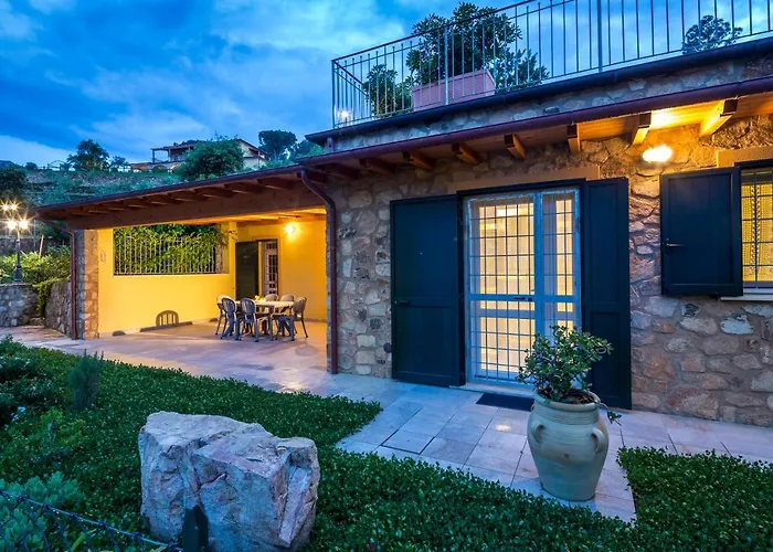 Borgo Dell'uccellaia - Smeraldo